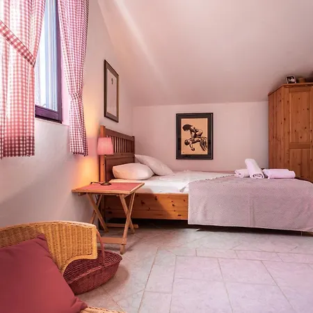 Eva * Rudine (Dobrinj)